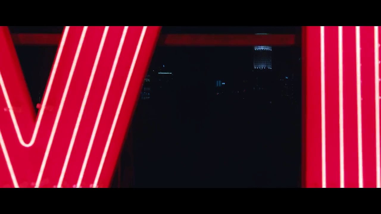 Budweiser 2016 Super Bowl Commercial - #NotBackingDown -60