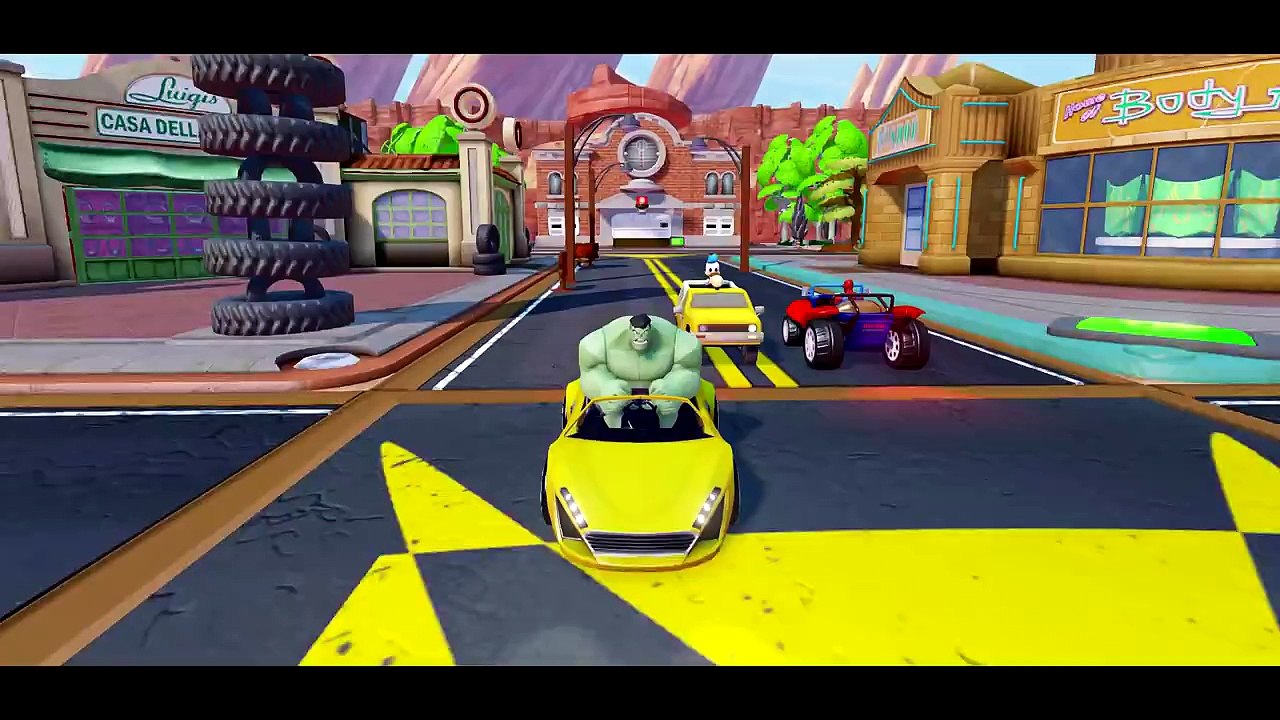 FUNNY Fat HULK & Big DONALD DUCK playing with SPIDERMAN !