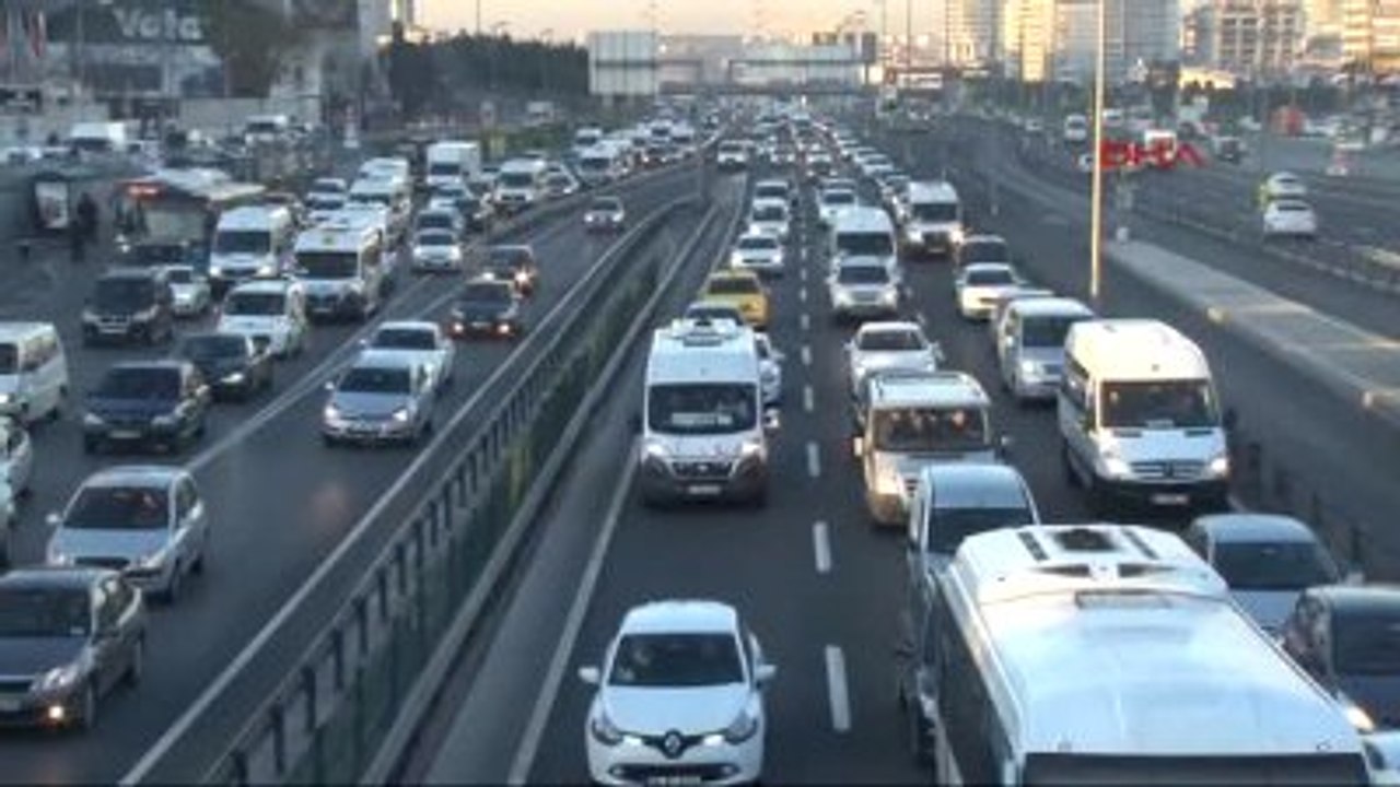 Tatil Bitti, Trafik Yoğunluğu Arttı