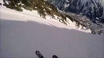 Экстремальный спуск с горы на лыжах и с парашютом