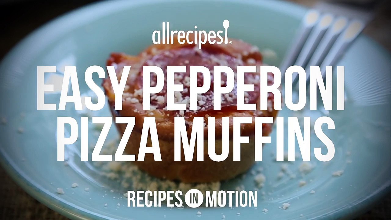 Back to School Recipes - How to Make Easy Pepperoni Pizza Muffins