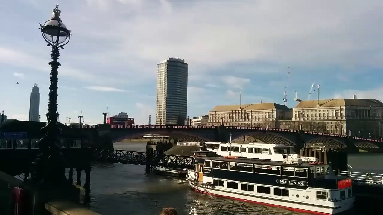 Un bus explose en plein centre de Londres...pour un film