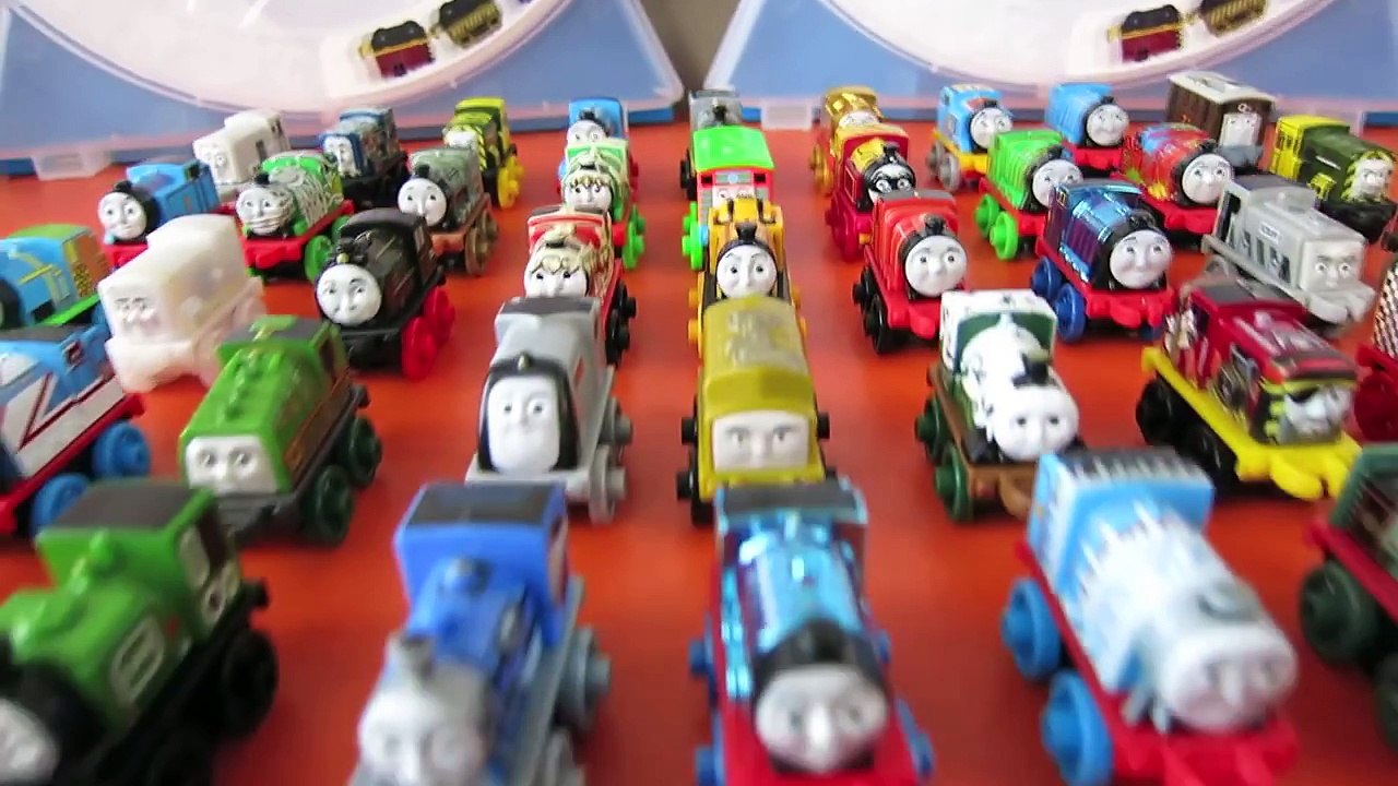 thomas the train minis motorized raceway