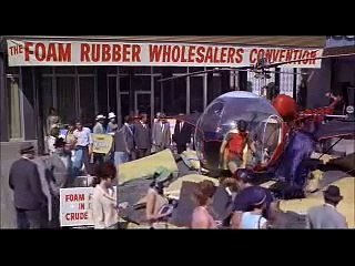 Adam West est Batman