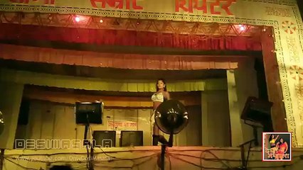 Sexy girl in Shobha Samrat Theatre at Sonepur Mela 2014