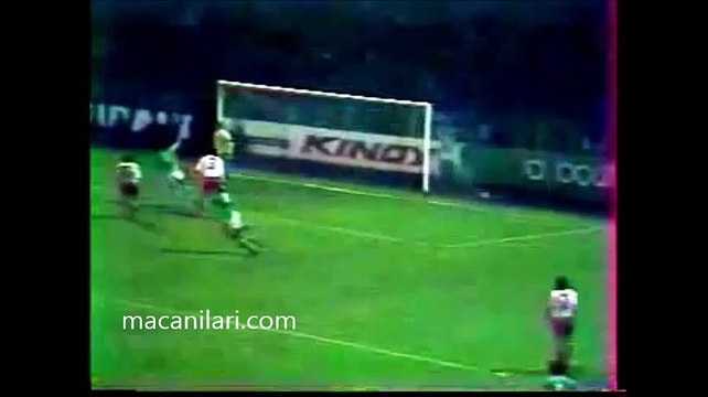 03.10.1979 - 1979-1980 UEFA Cup 1st Round 2nd Leg AS Saint-Etienne 3-0 RTS Widzew Lodz