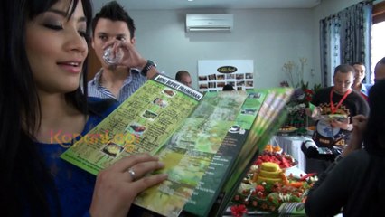 Titi Kamal Didukung Suami Untuk Terus Berkarier