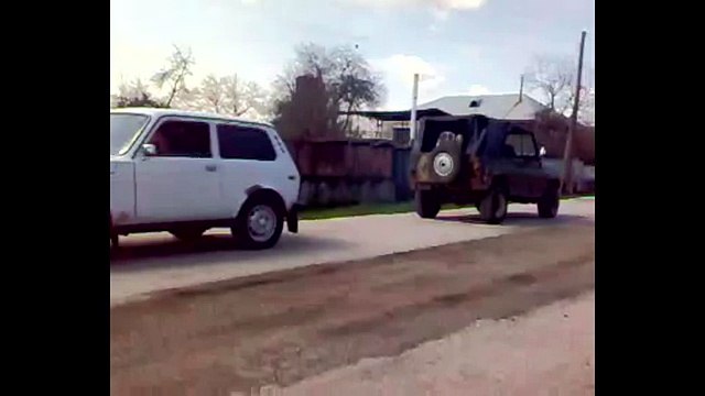 Автомобили, кто сильнее- УАЗ 469 vs Нива ВАЗ 2121