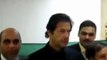 Watch Imran Khan Niazi talk in Punjabi - عمران خان ایک ورکر کے ساتھ پنجابی میں کھلی ڈُلی بات کر رہے ہیں ، 