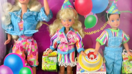 下载视频: Play Doh McDonalds Barbie Happy Meal Fries, Burger Food Frozen Anna Kristoff Jr DisneyCarToys