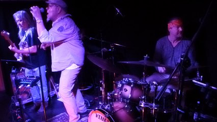 BLUE PACKET - Wade In The Water