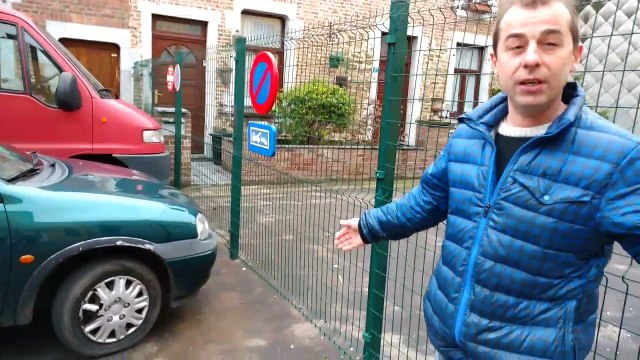 Conflit de voisinage: Claudy a placé une clôture sur son propre terrain à Montignies-sur-Sambre