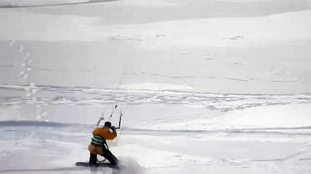 Кайтинг на замерзшем Днепре