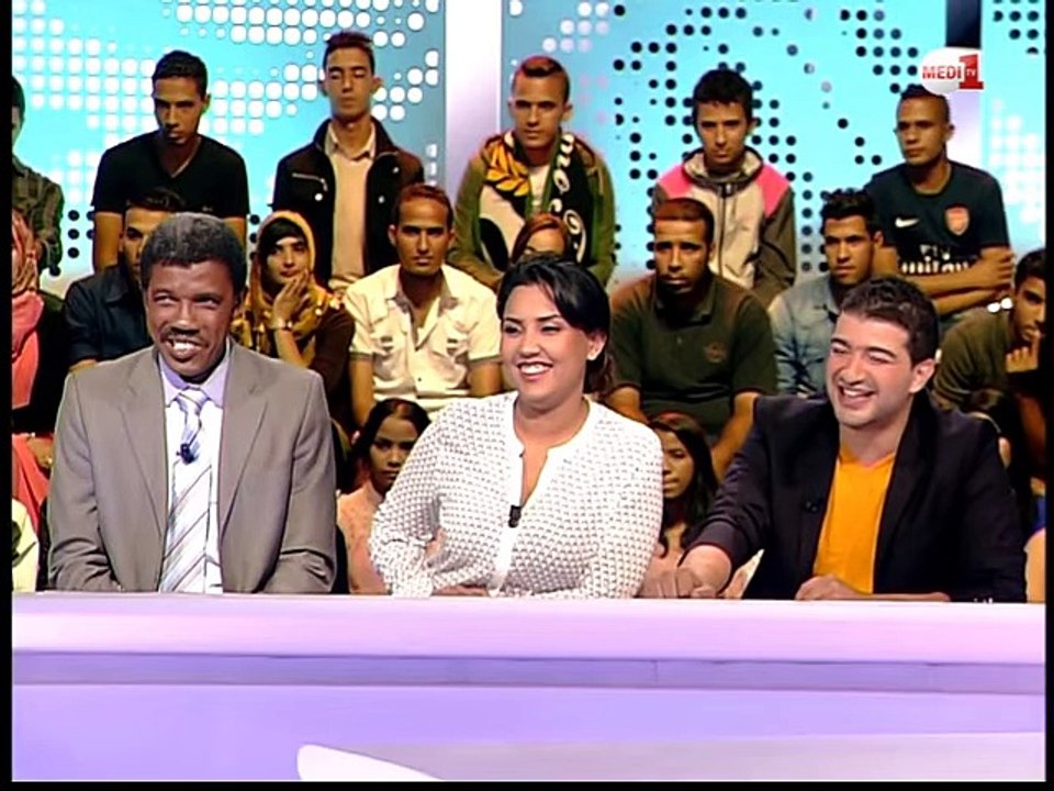 -أحبك- بالطريقة المغربية , الجزائرية والتونسية ... الكوميدي لطفي العبدلي -