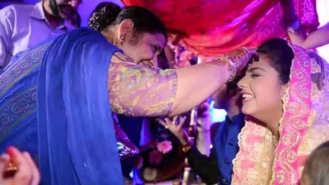 Sanaya Irani Re-Unites With Barun Sobti At Daljeet Bhanot s Baby Shower