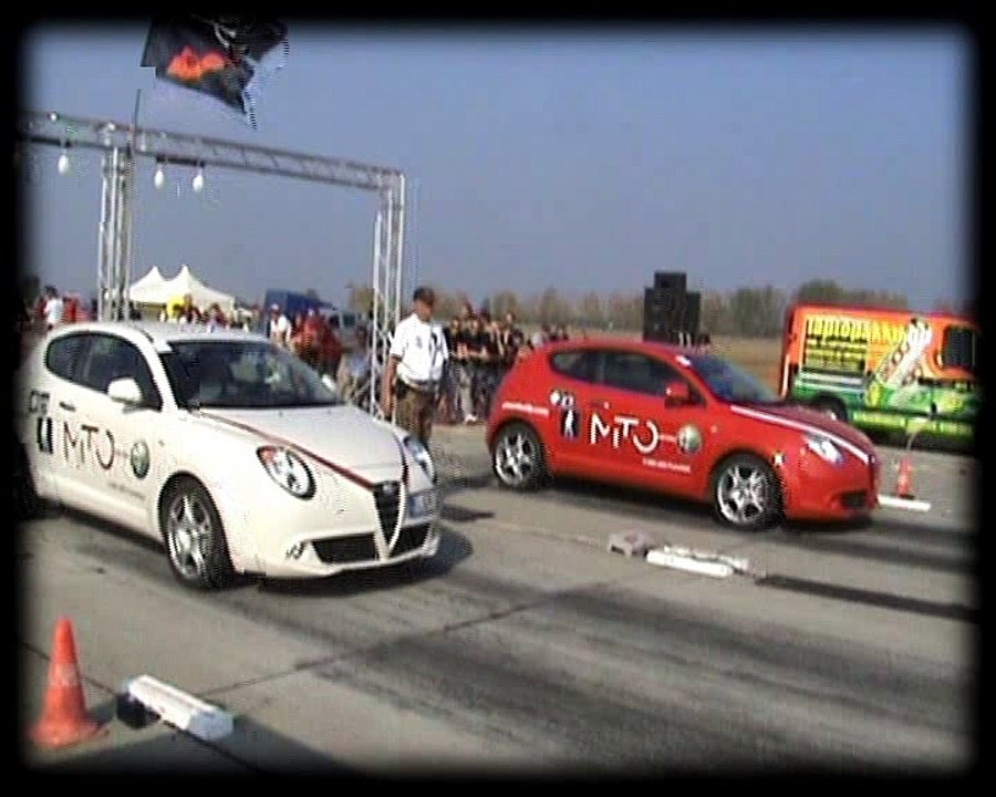 Alfa Romeo Mito Vs. Alfa Romeo Mito Drag Race