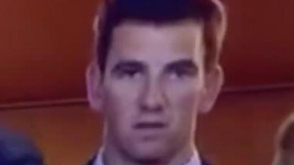 Eli Manning's reaction to Peyton winning Super Bowl goes viral