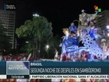 Sambódromo de Río de Janeiro se llena de fiesta por segunda jornada