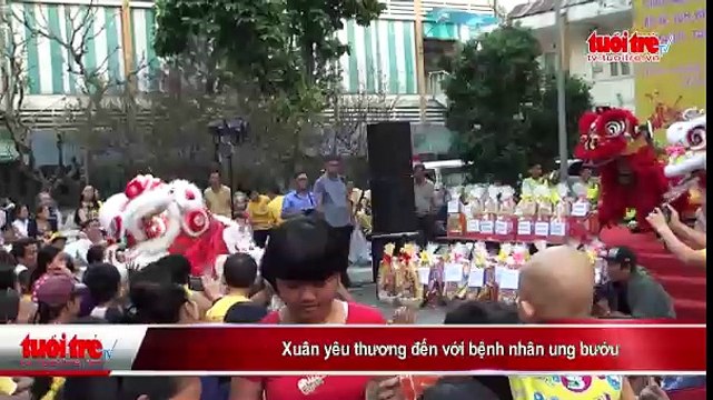 Xuân yêu thương đến với bệnh nhân ung bướu