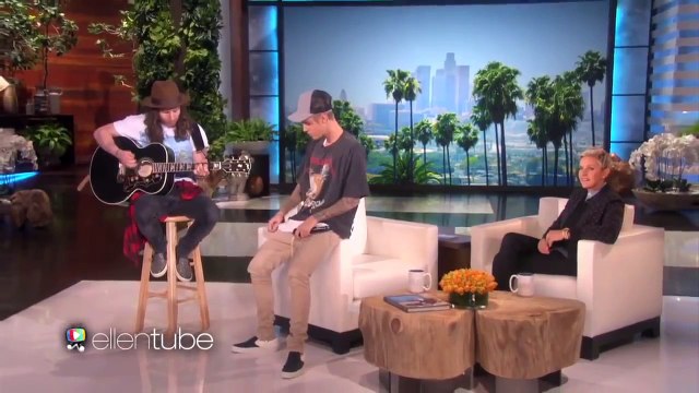 Justin Bieber singing 'Sorry' acoustic @ Ellen DeGeneres Show - Nov 2015.