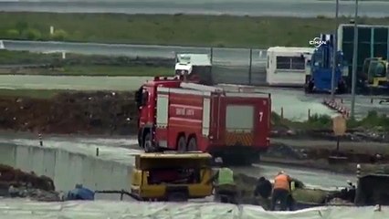 Piste giren köpek hava ulaşımını aksattı