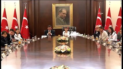 Muhalefetten Davutoğlu'na 'bol kese' suflesi tepkisi