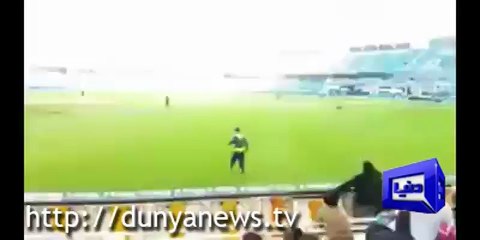Ahmed-shehzad-dance-psl in live match is viral
