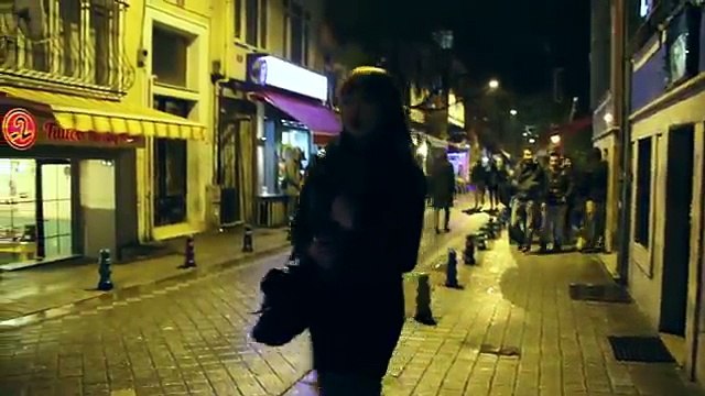 Deniz Demiröz - Yeniden Doğmak İstersin (FULL HD)