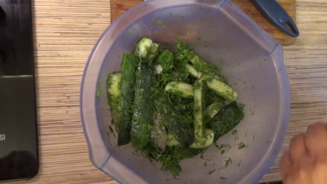 ОГУРЧИКИ, Ароматные, малосольные, за час, сухой способ, огурцы в пакете