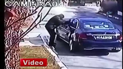 İş adamının öldürülme anı kamerada