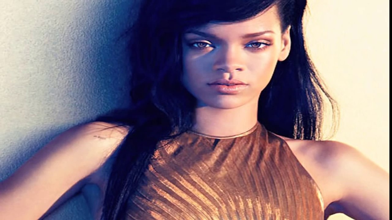 Rihanna Shows Underboob