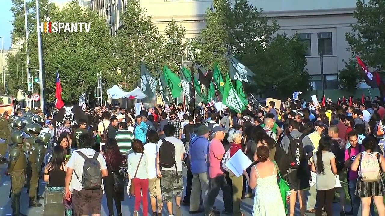 Chilenos exigen que Parlamento desista de ratificar TPP