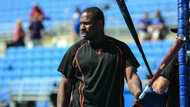 Delmon Young accused of choking valet