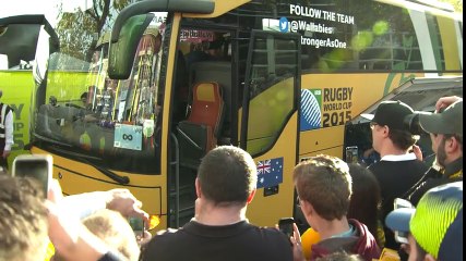 Australia arrive at Twickenham for Rugby World Cup final!