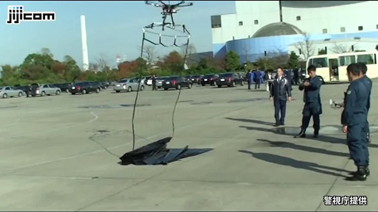 Охотник на Дронов, квадрокоптеры будут ловить