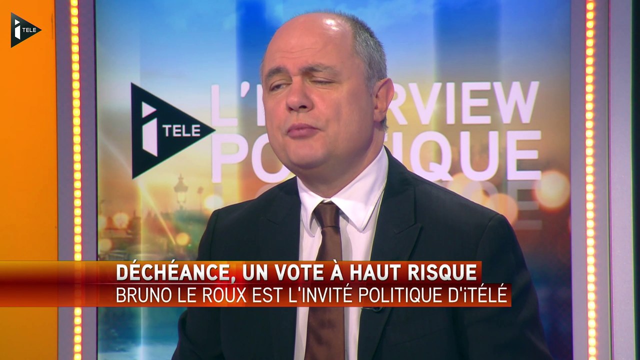 Déchéance : "Ça va passer parce que cela doit passer" (Bruno Le Roux)