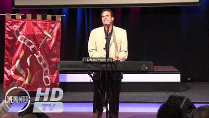 Terry MacAlmon - The Lamb is worthy