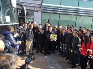 Fenerbahçe'ye Diyarbakır'da Çiçekli Karşılama