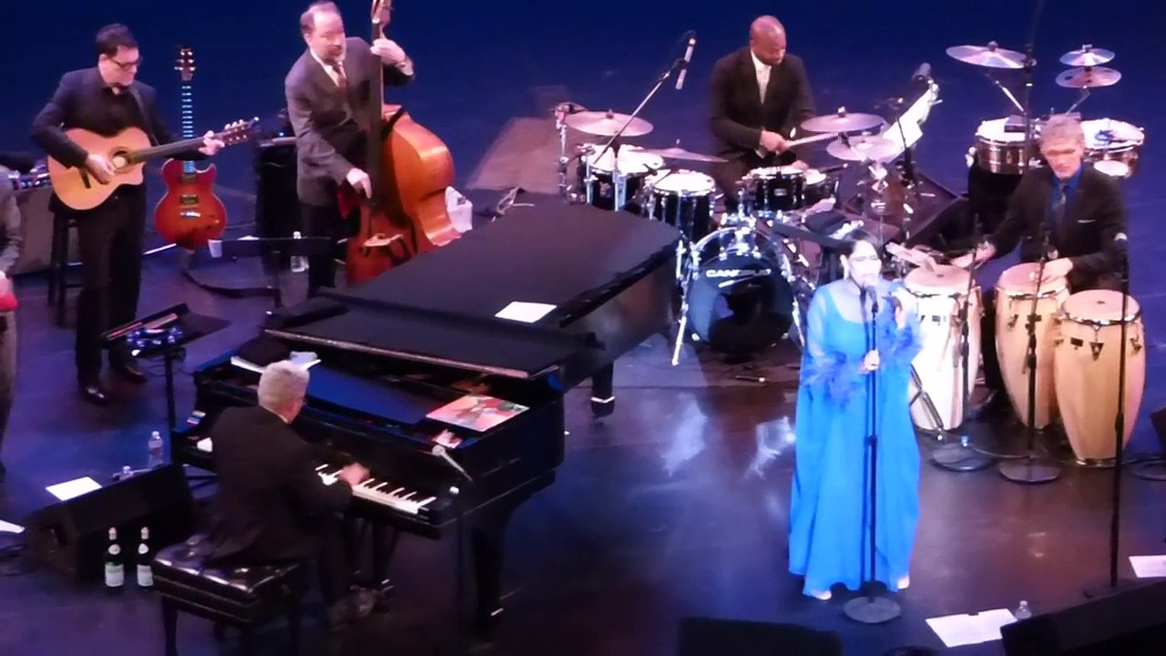 Pink Martini in Indian Wells - Amado Mio