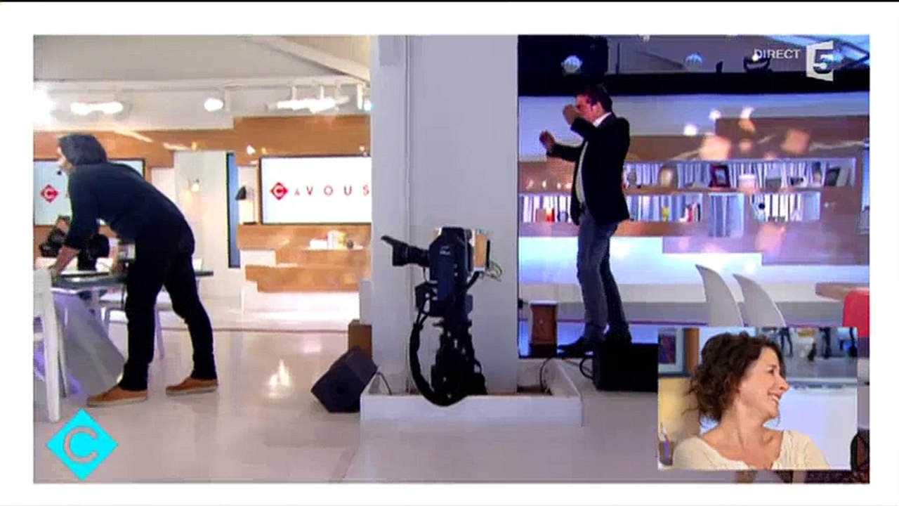 Absent, Matthieu Noël se moque quand même de Patrick Cohen dans "C à Vous" - Regardez