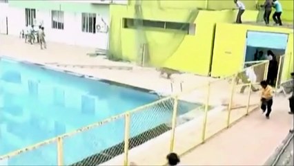 Attaque d'un léopard dans une école