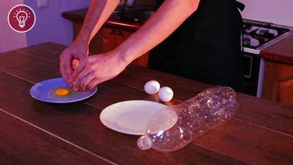 Как быстро отделить желтки от белков!