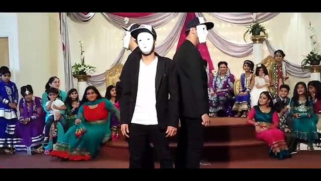 Wedding Reception Dance (Nisar and Sobia) Ft. Bhangra - latest Bollywood - Street Dance 2016