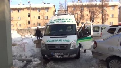 Cenaze Nakil Aracına Dönüştürülen Minibüsle Sigara Kaçakçılığı