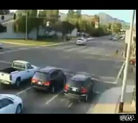 Terrible Intersection Accident! Car Crash Videos