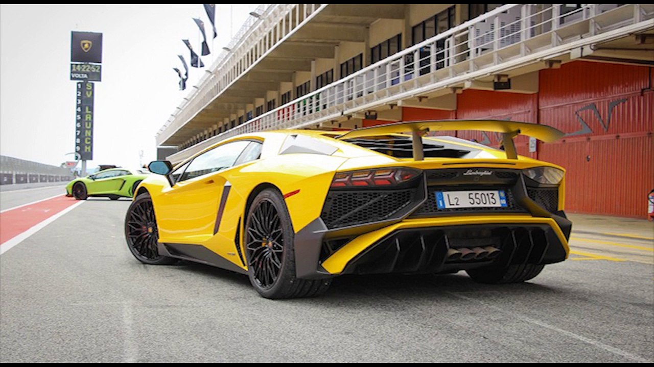 2016 Lamborghini Aventador LP750-4 SV : “Crazy acceleration”