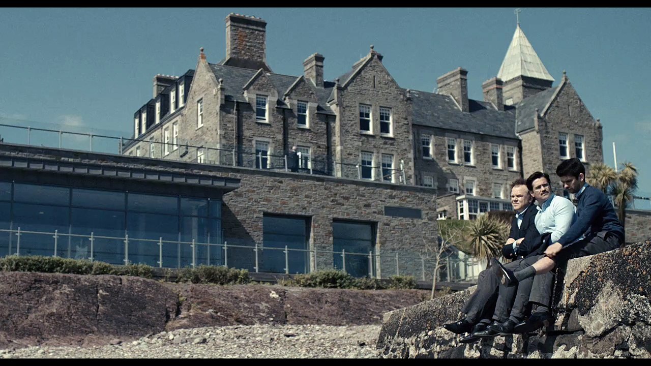 THE LOBSTER (Colin Farrell, Rachel Weisz, John C. Riley, Léa Seydoux and Ben Whishaw)