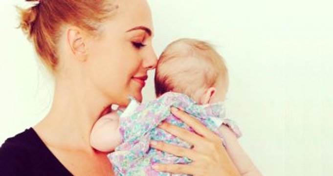 Meryem Uzerli Kızının Yüzünü İlk Kez Gösterdi