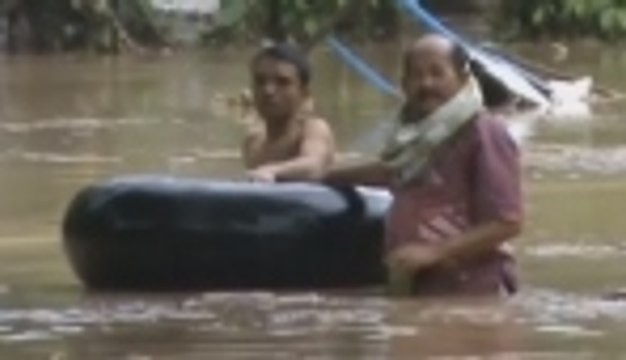 Endonezya'da sel 7 can aldı