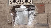 Bitlis Değerli Diye Tarihi Caminin Duvarındaki Taşı Söktüler